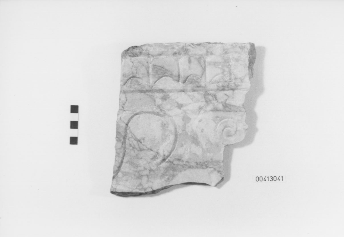 Capitello corinzieggiante di lesena/ frammento (Fine II d.C, III d.C)