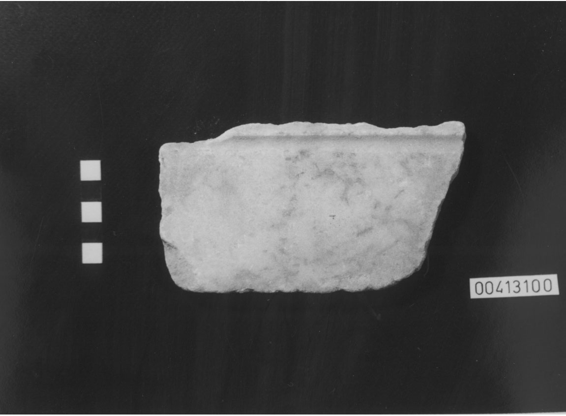 Lastra di rivestimento parietale/ frammento (I d.C, II d.C, II d.C)