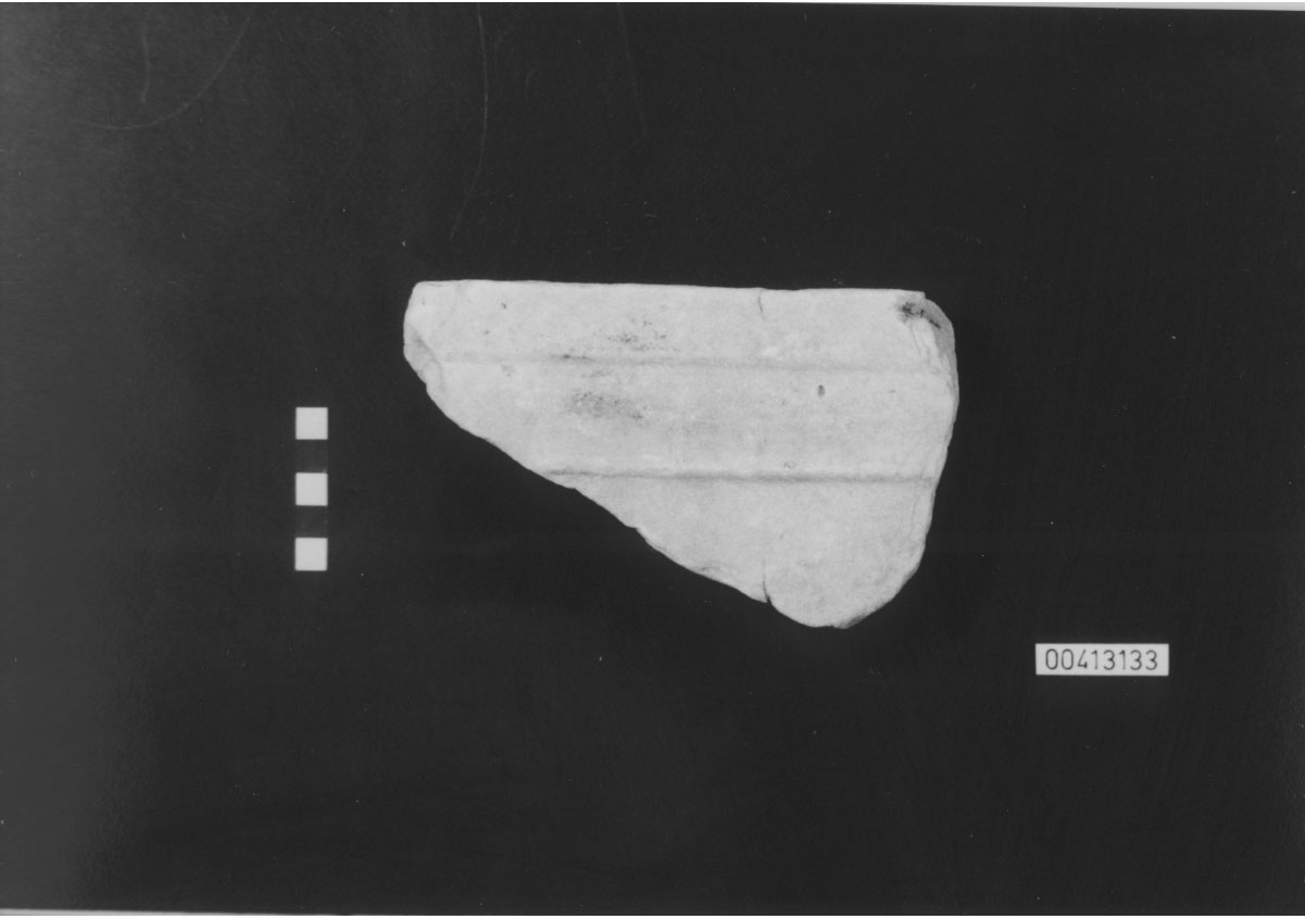 Lastra di rivestimento parietale/ frammento (?) (I d. C, II d. C, III d. C)