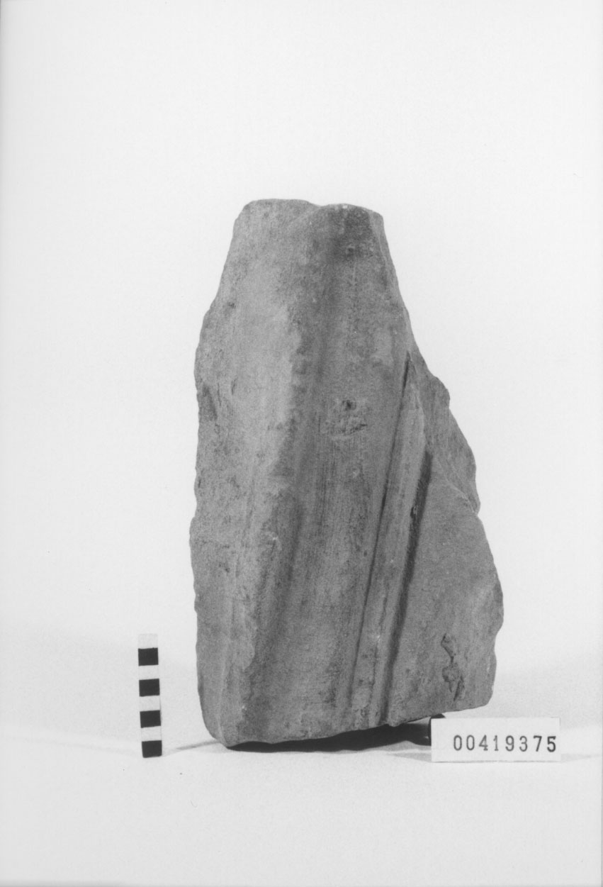 Capitello corinzio/ frammento (Età imperiale (?))