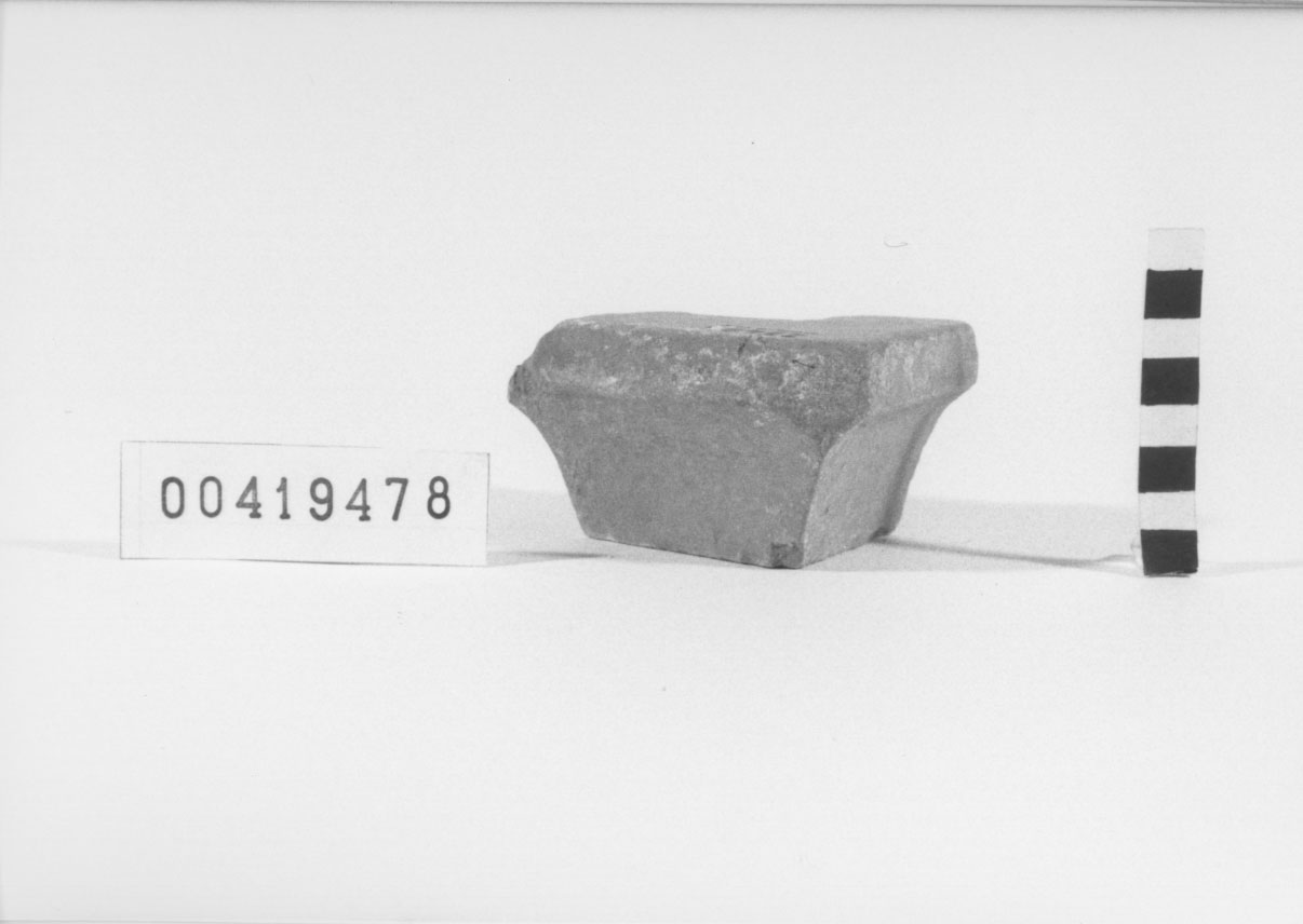 Base (III d.C, IV d.C)