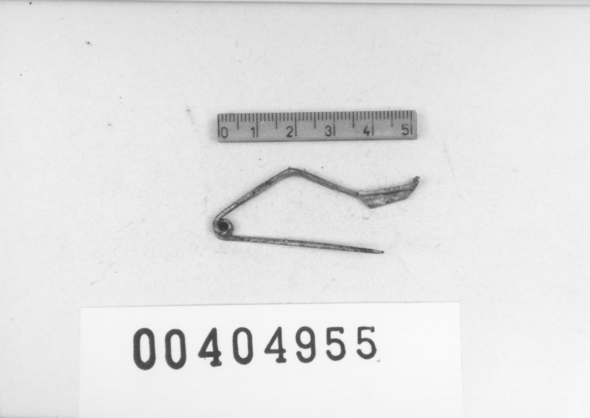 Fibula, Guzzo, tipo D-VII (VI a.C, V a.C)