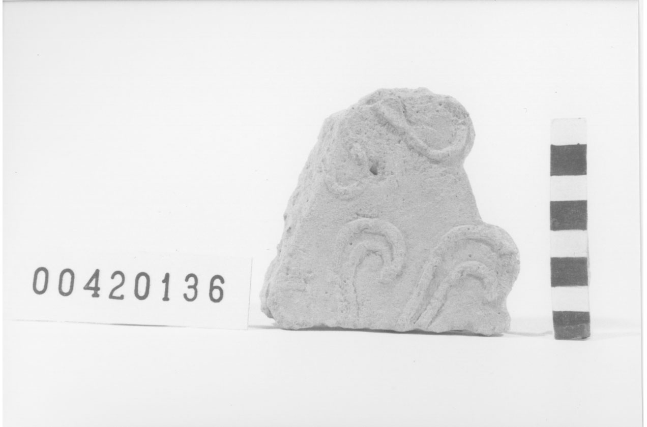 Cimasa traforata/ frammento (II a.C, I a.C)