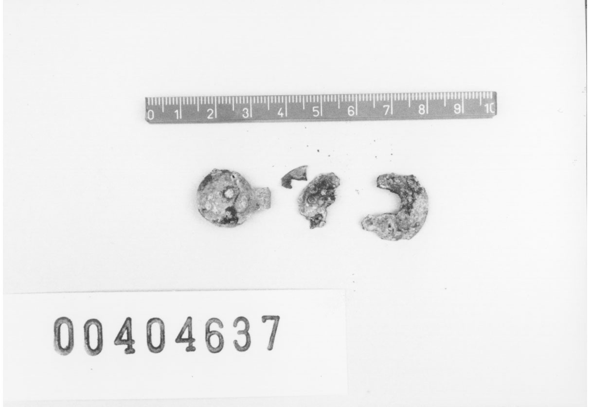 Pendente a bulla (VI a. C, V a. C)