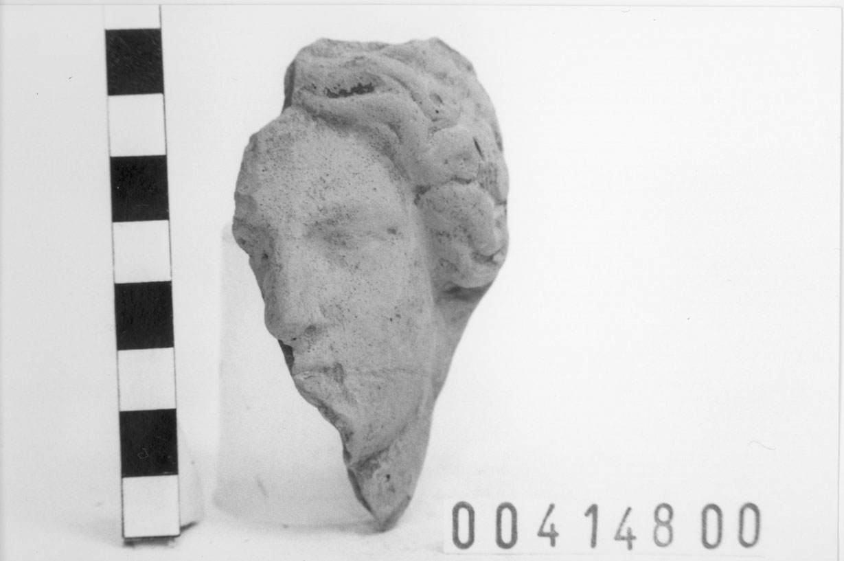 Figura femminile velata (testa votiva) (III a.C, II a.C)