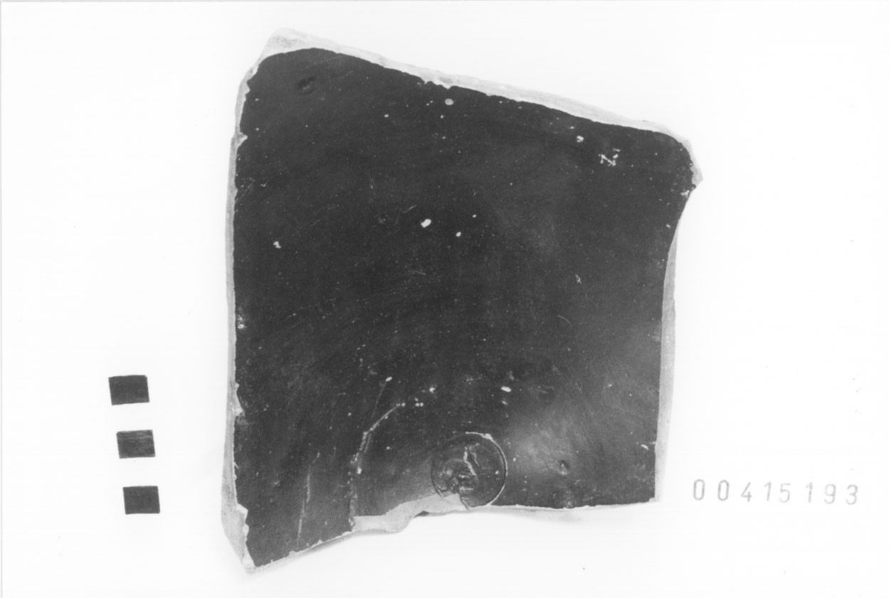 Patera/ frammento, non identificabile (III a.C, II a.C)