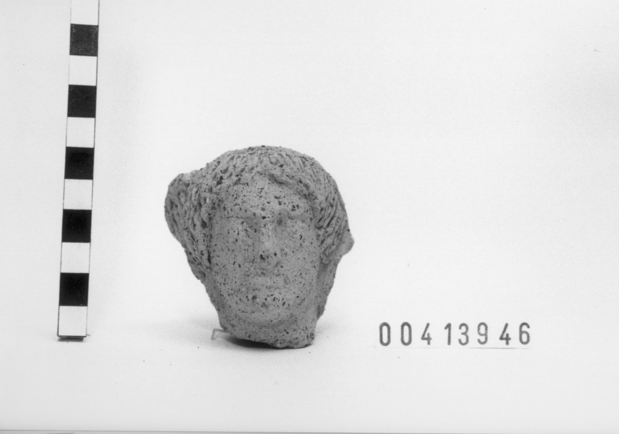 Figura femminile (Testa votiva) (III a.C, II a.C)