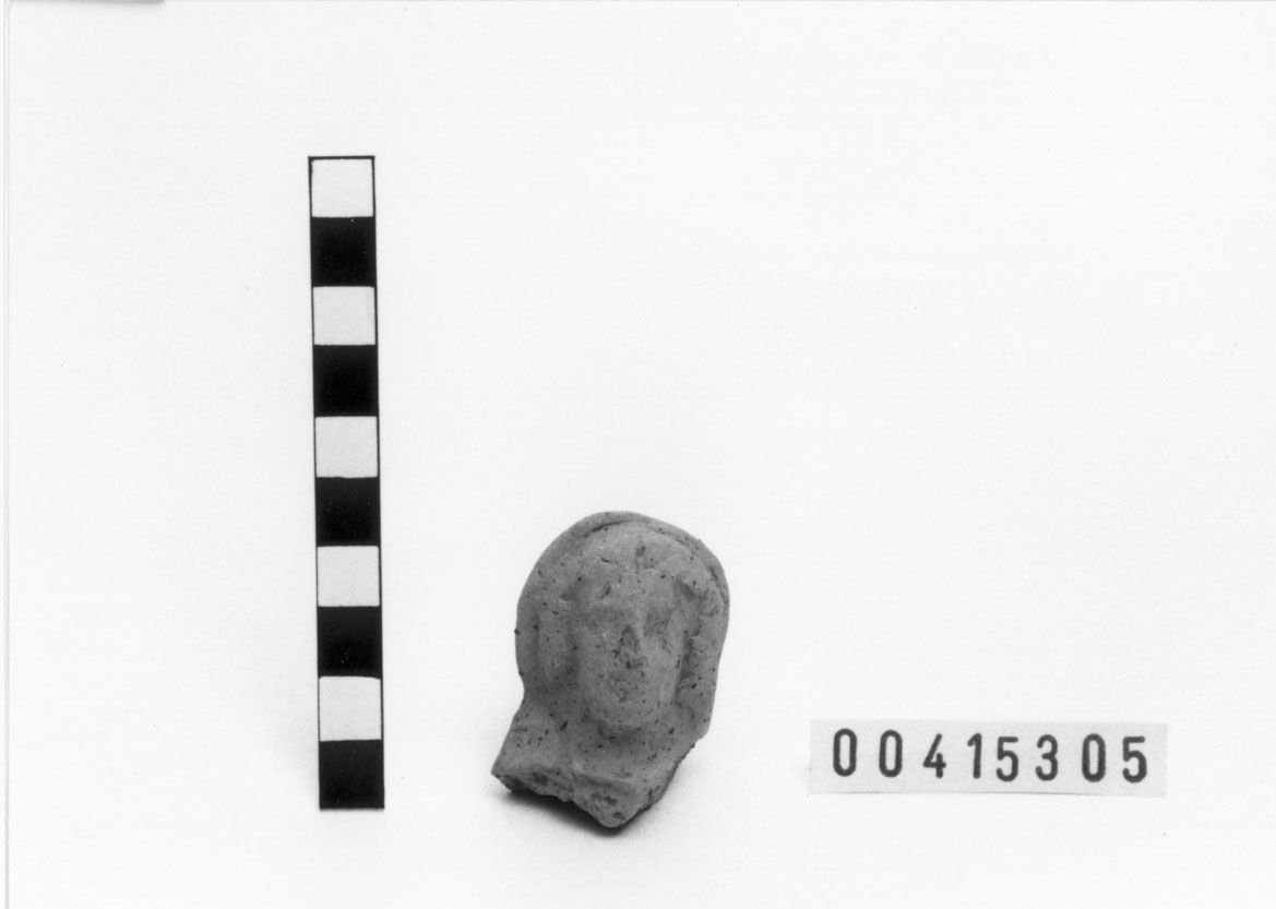 Figura femminile velata (Statuetta votiva/ frammento) (Prima met II a.C, I a.C)