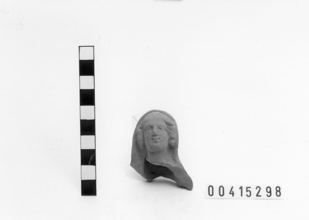 Figura femminile velata (Statuetta votiva/ frammento) (Prima met II a.C, I a.C)