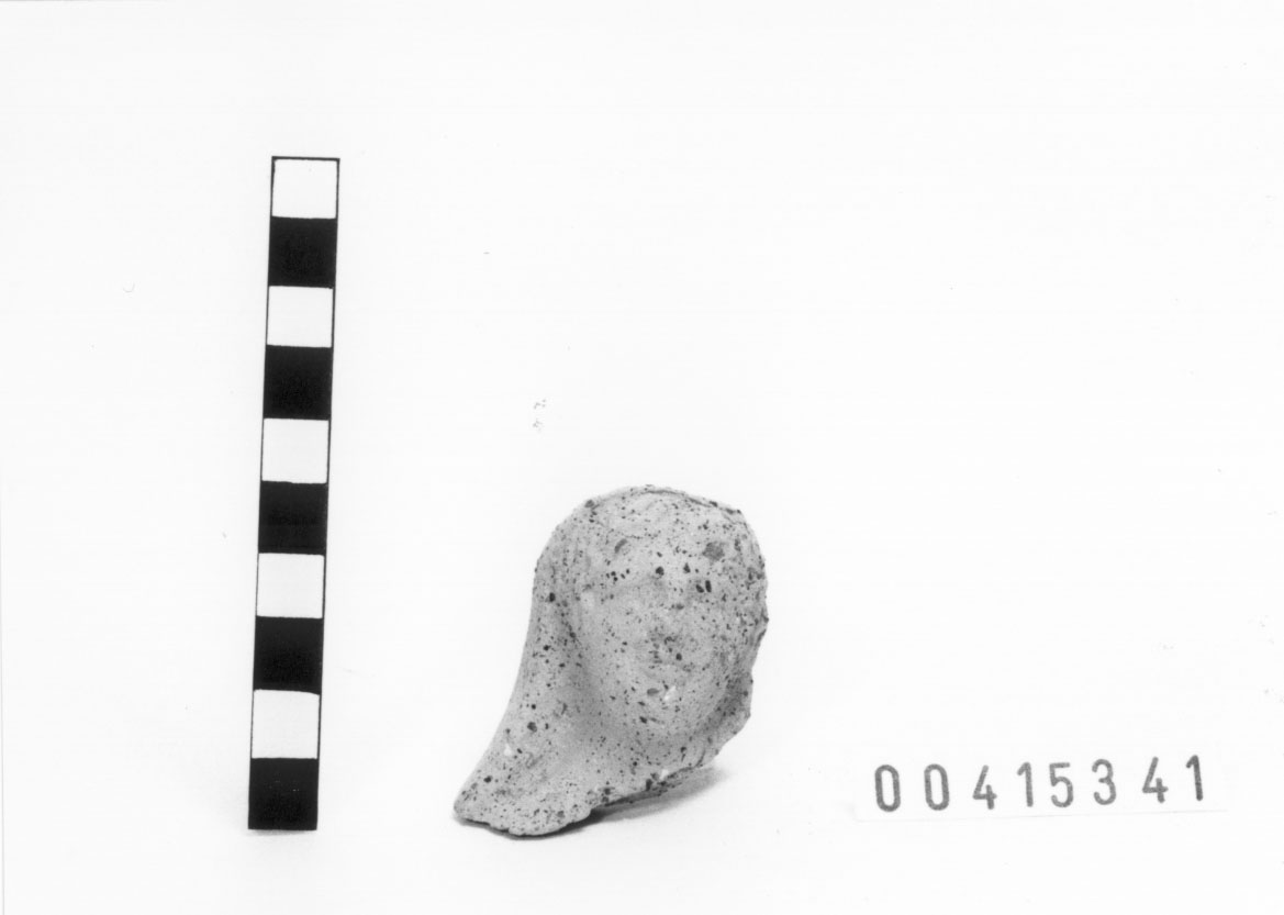 Figura femminile (Statuetta votiva/ frammento) (II a.C)