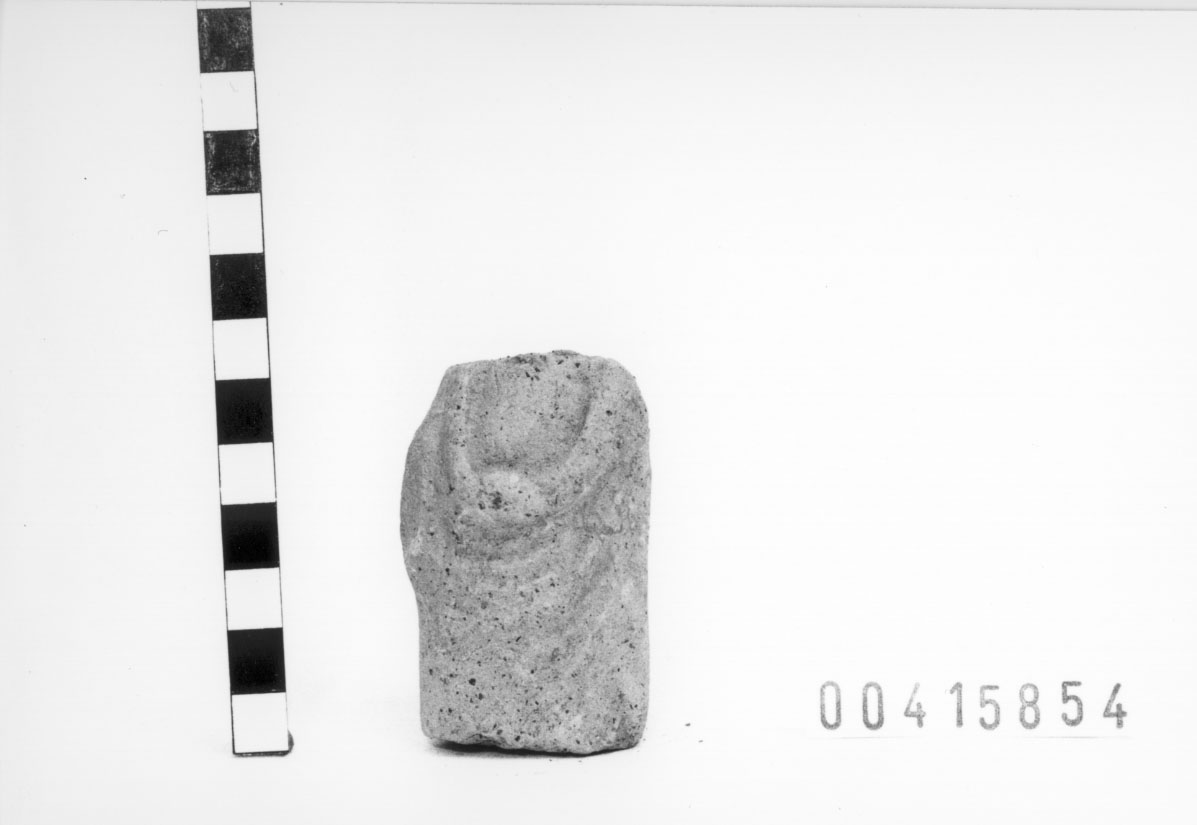 Figura maschile (Statuetta votiva/ frammento) (II a.C)