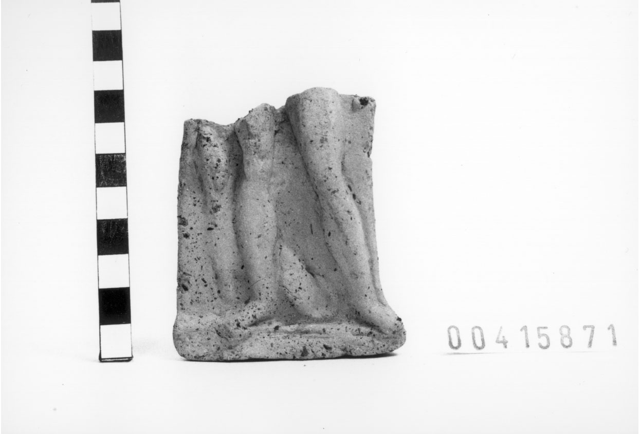 Figura maschile con cane (Statuetta votiva/ frammento) (III a.C, II a.C)