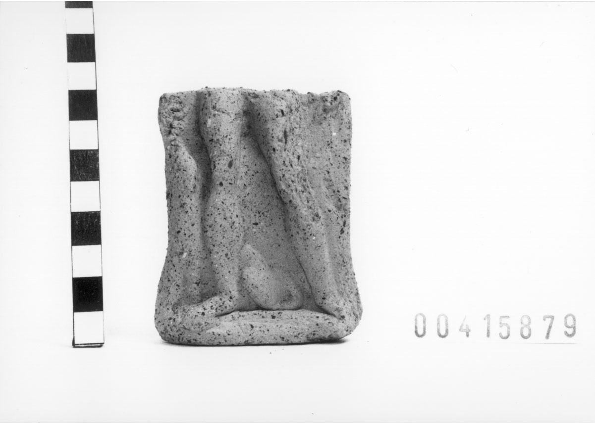 Figura maschile con cane (Statuetta votiva/ frammento) (III a.C, II a.C)