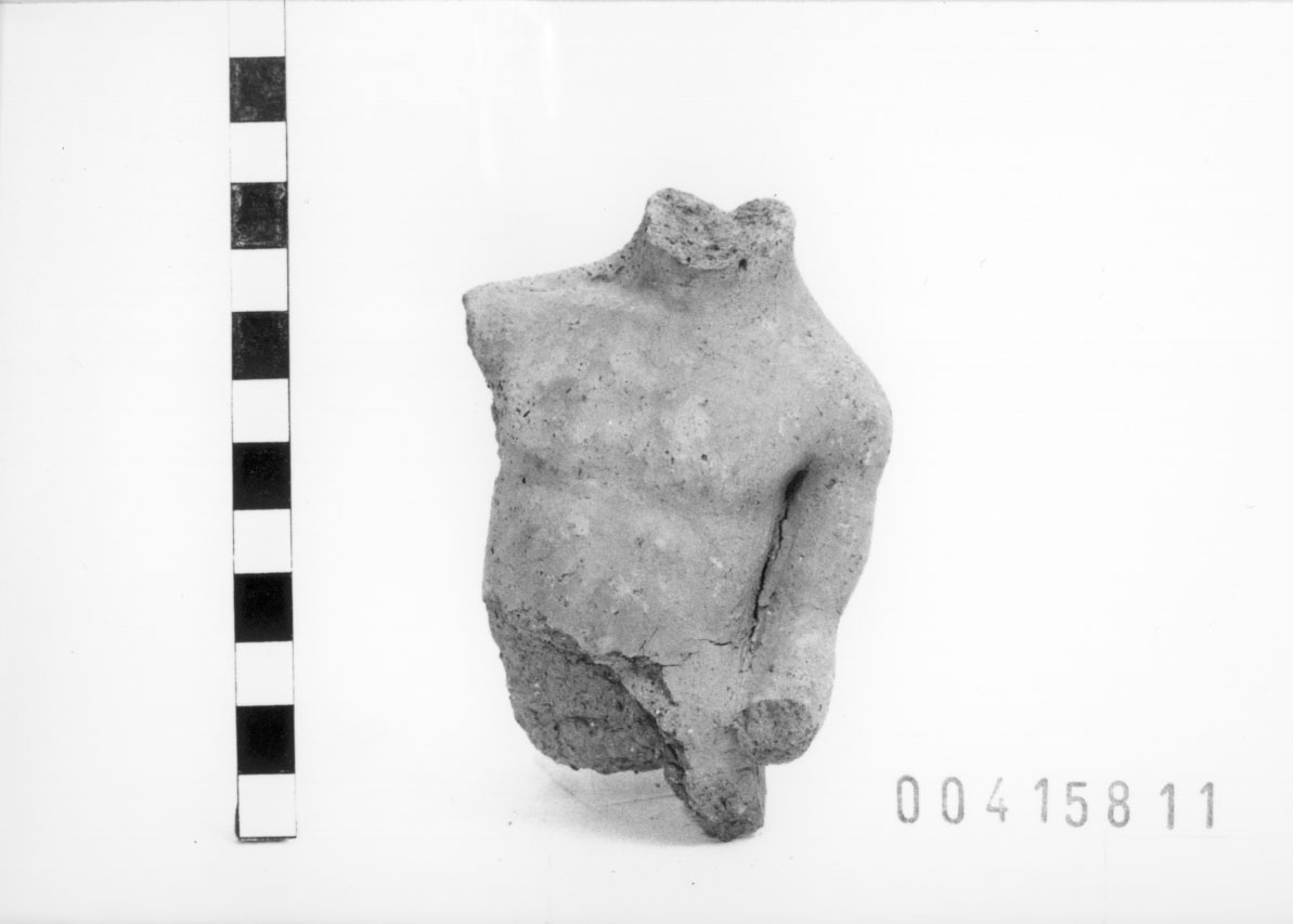 Figura maschile (Statuetta votiva/ frammento) (III a.C, II a.C)