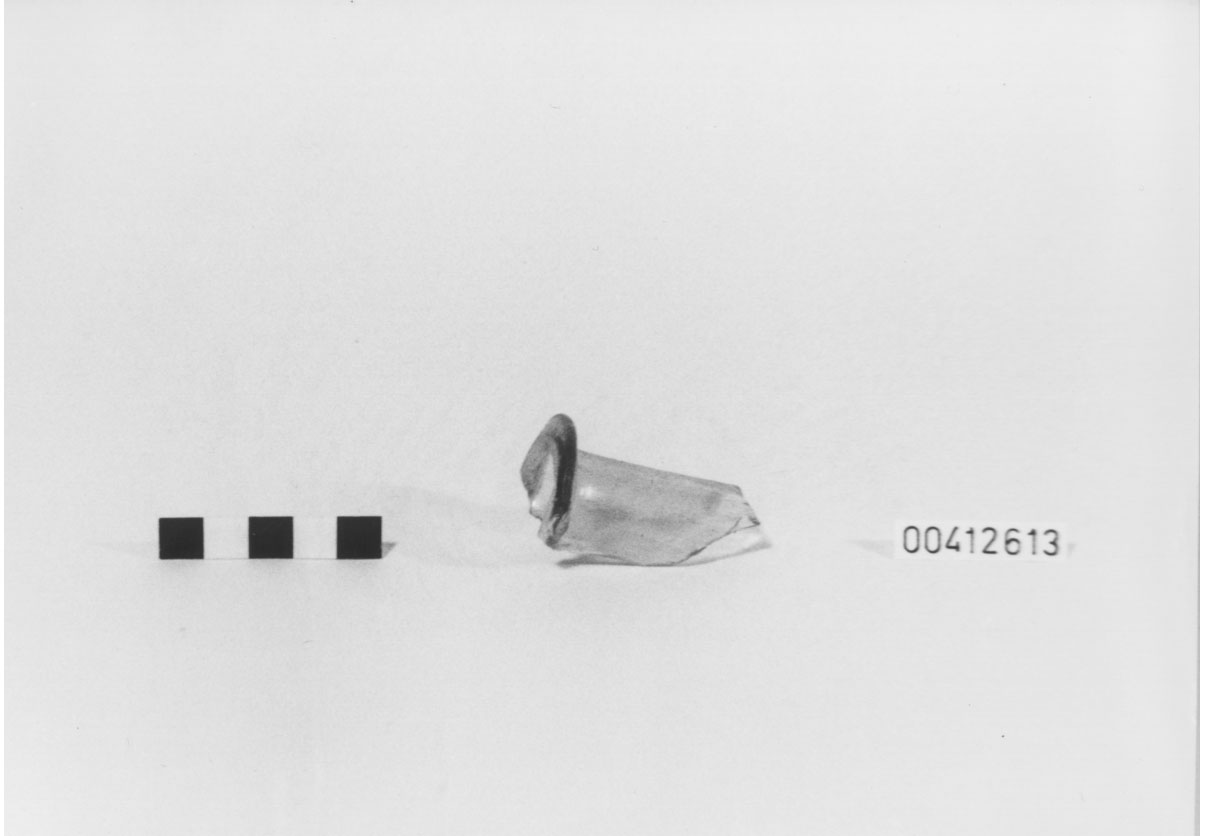 Orlo di unguentario, Isings, forma 28 b (I a.C)