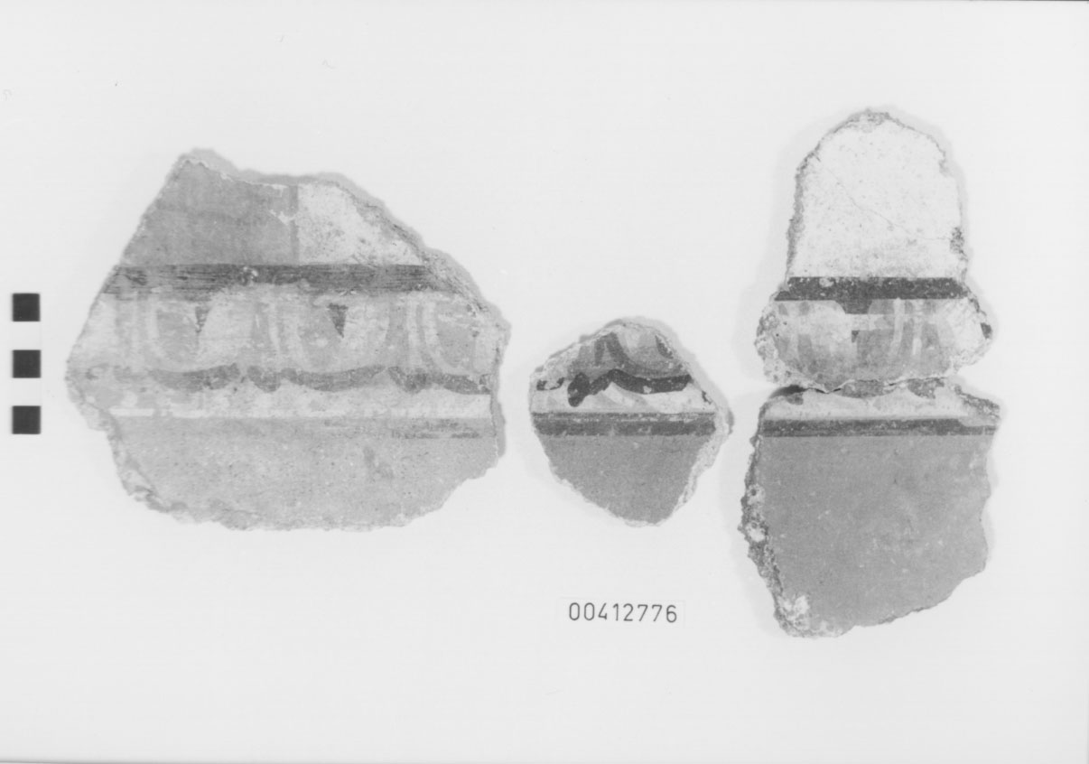 Intonaco/ frammento (Seconda metÍ I d.C)