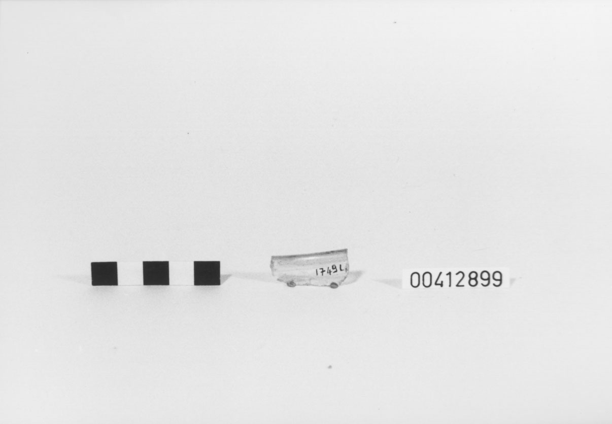 Orlo di coppa, Isings, forma 44 