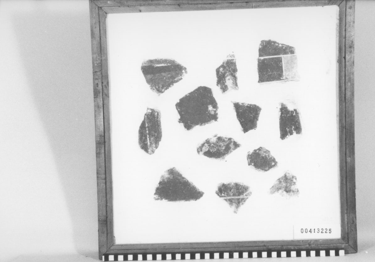 Intonaco/ frammento (I d.C)