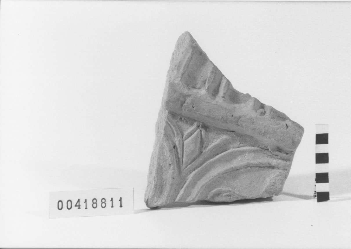 Lastra di rivestimento/ frammento (III a.C, II a.C)