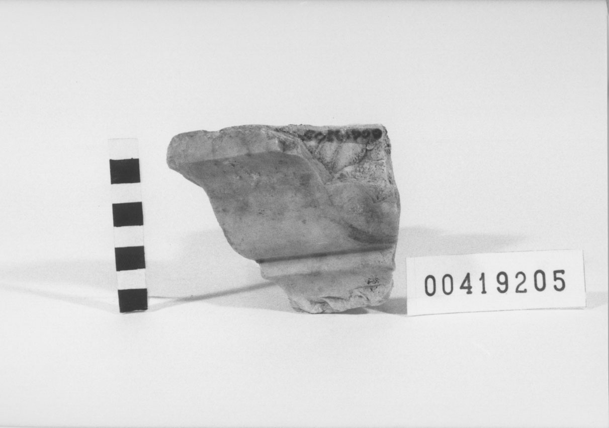 Cornice/ frammento (EtÃ  romana imperiale)