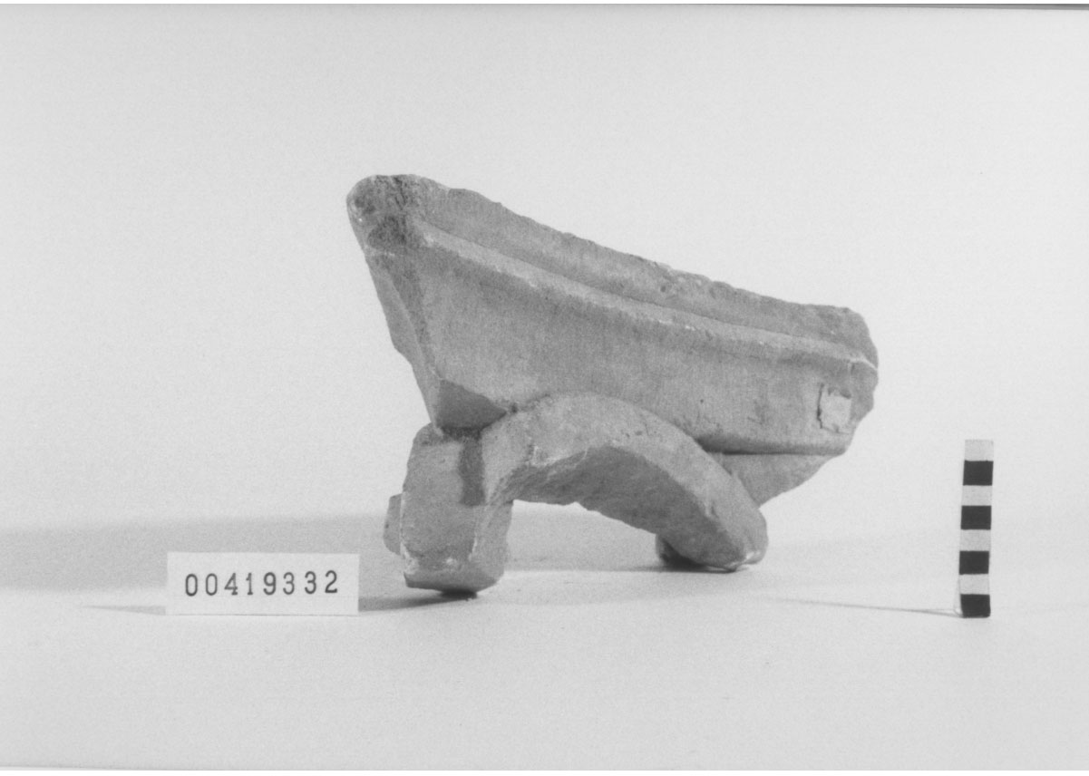 Capitello corinzio/ frammento (EtÃ  imperiale (?))