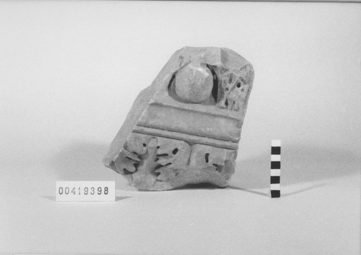 Cornice/ frammento (II d.C)