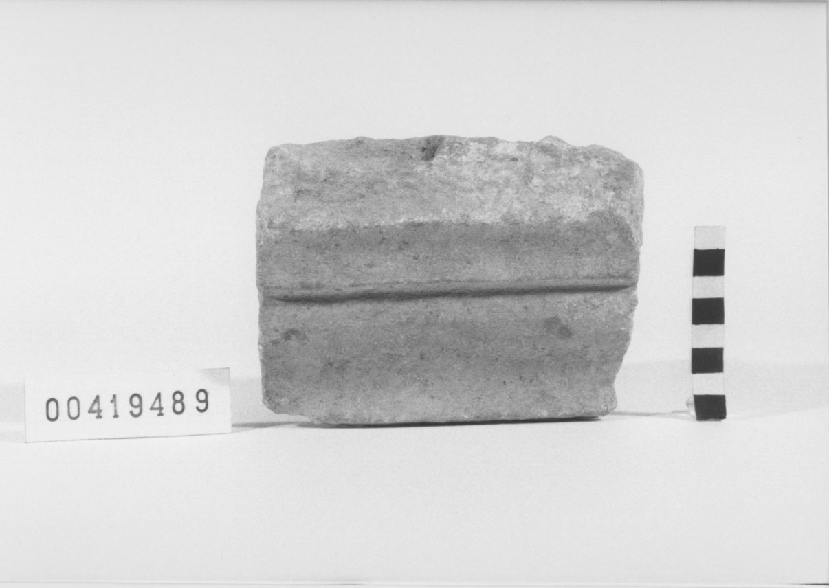 Cornice/ frammento (I d.C, II d.C)