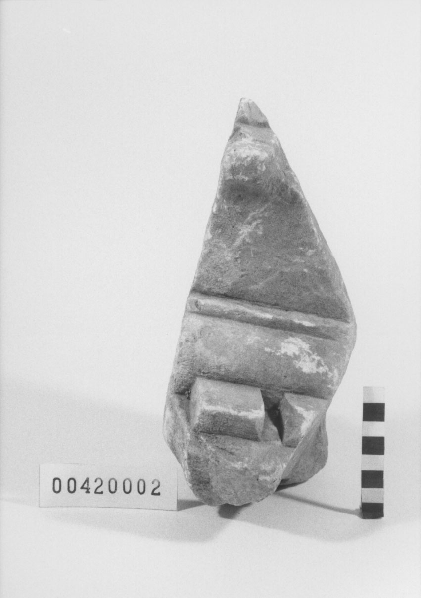 Cornice modanata/ frammento (EtÃ  augustea)