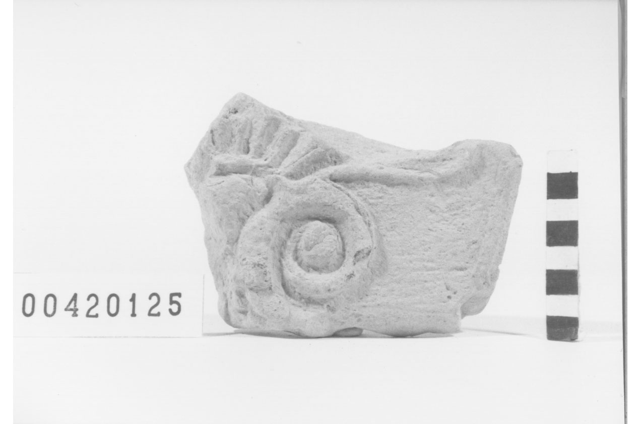 Lastra di rivestimento/ frammento (II a.C, I a.C)