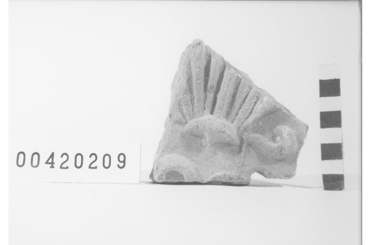 Lastra di rivestimento/ frammento (II a.C, I a.C)