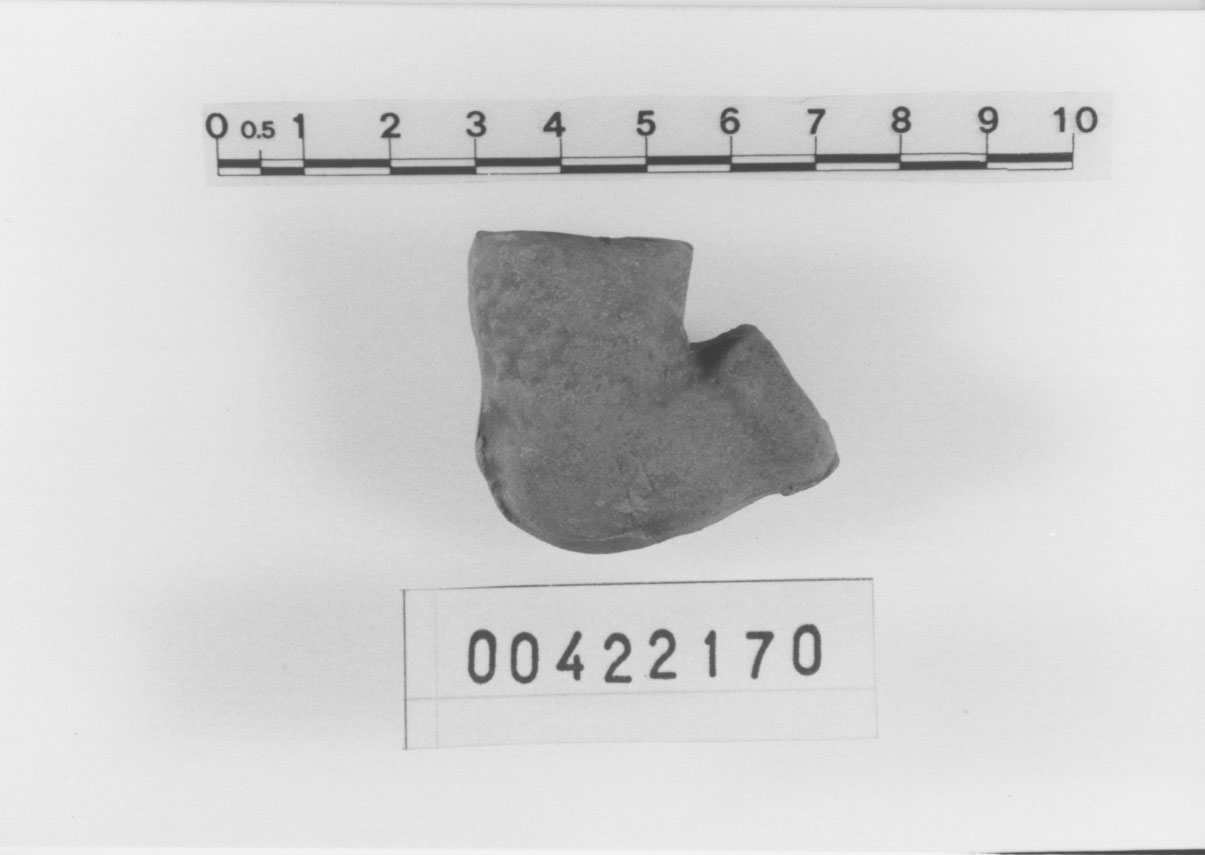 Testa femminile con copricapo (Fornello di pipa) (Età romana (?))