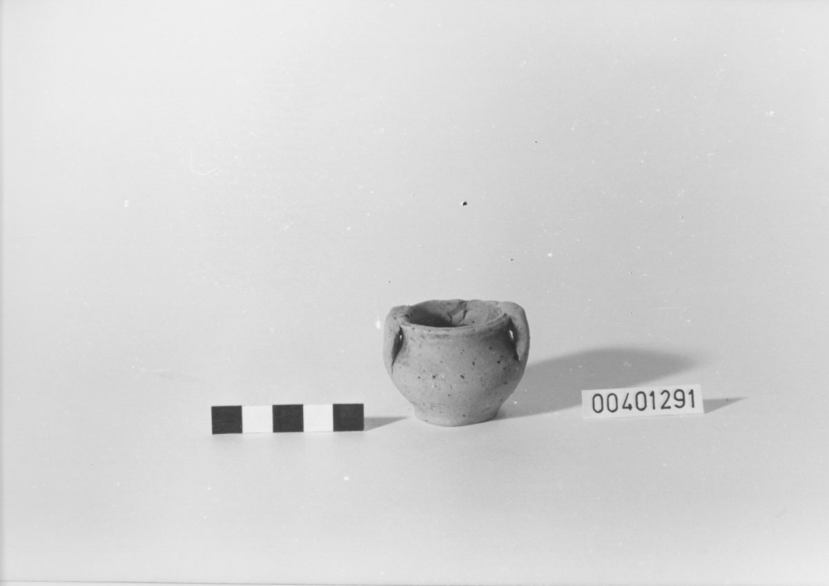 Craterisco a colonnette (IV a.C, III a.C)