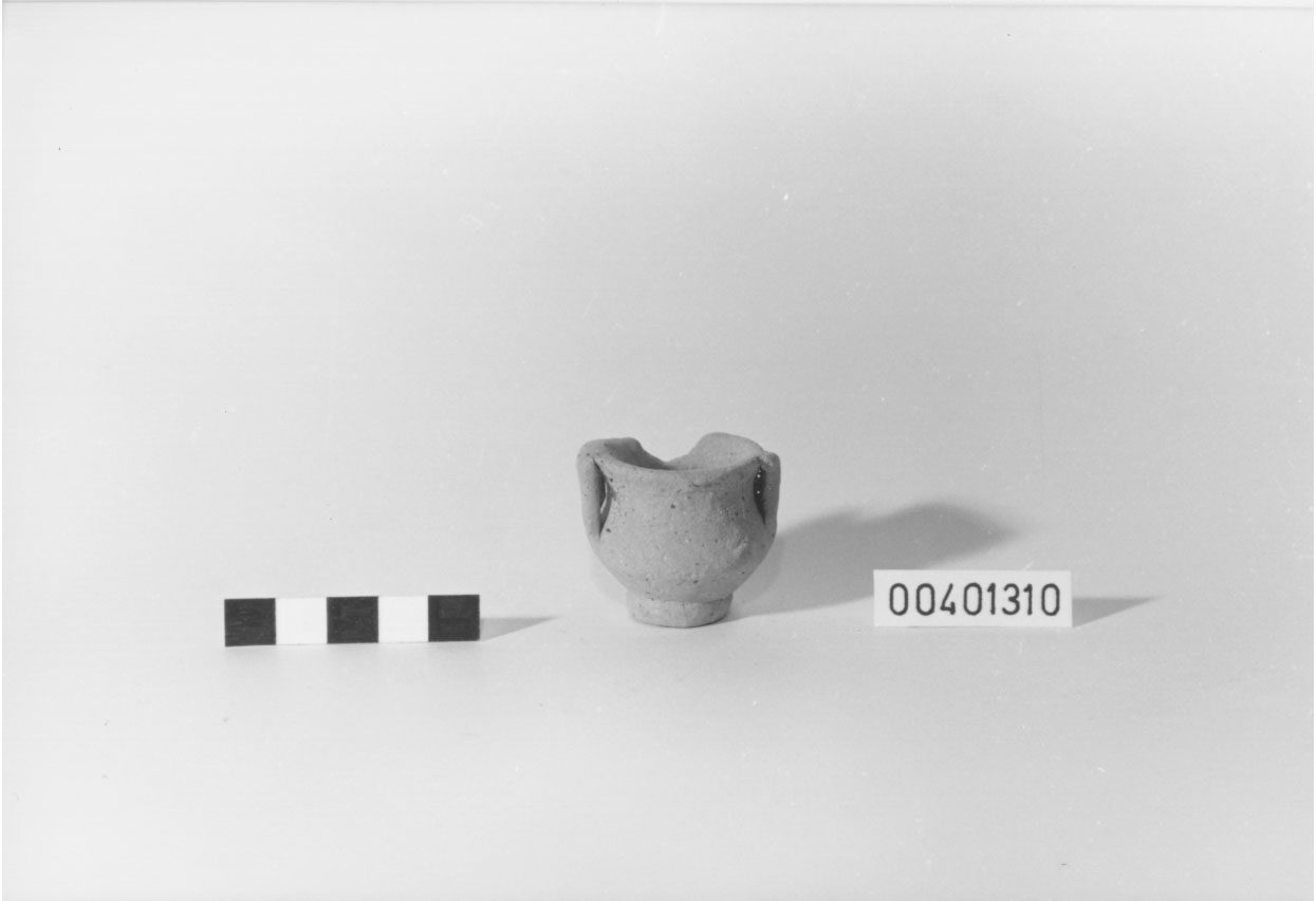 Craterisco a colonnette (IV a.C, III a.C)