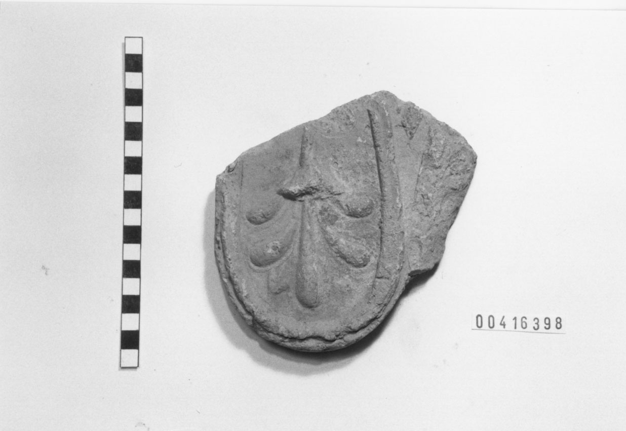 Lastra di rivestimento/ frammento (III a.C, II a.C)