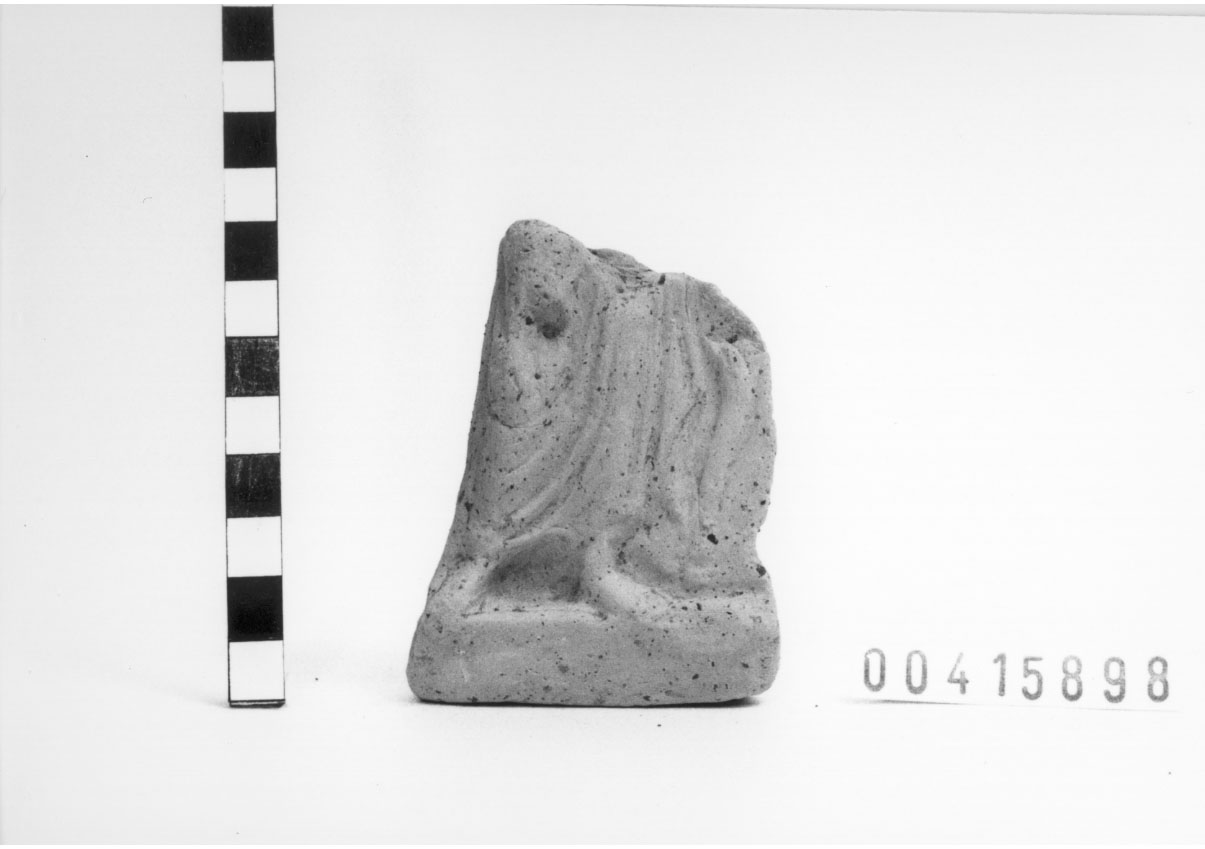 Figura maschile (Statuetta votiva/ frammento) (III a.C, II a.C)
