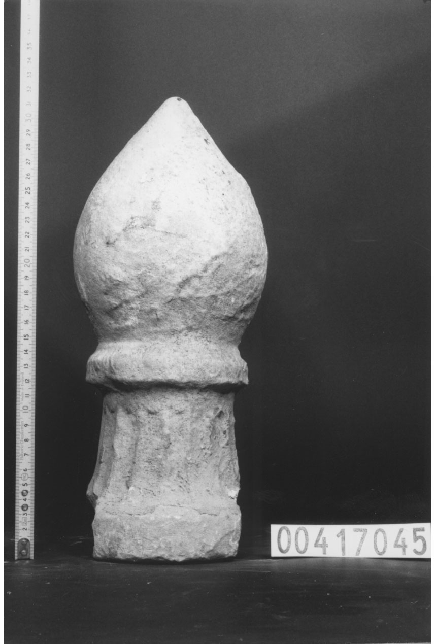 Cippo funerario a pigna (Fine, Primo quarto III a.C, II a.C)