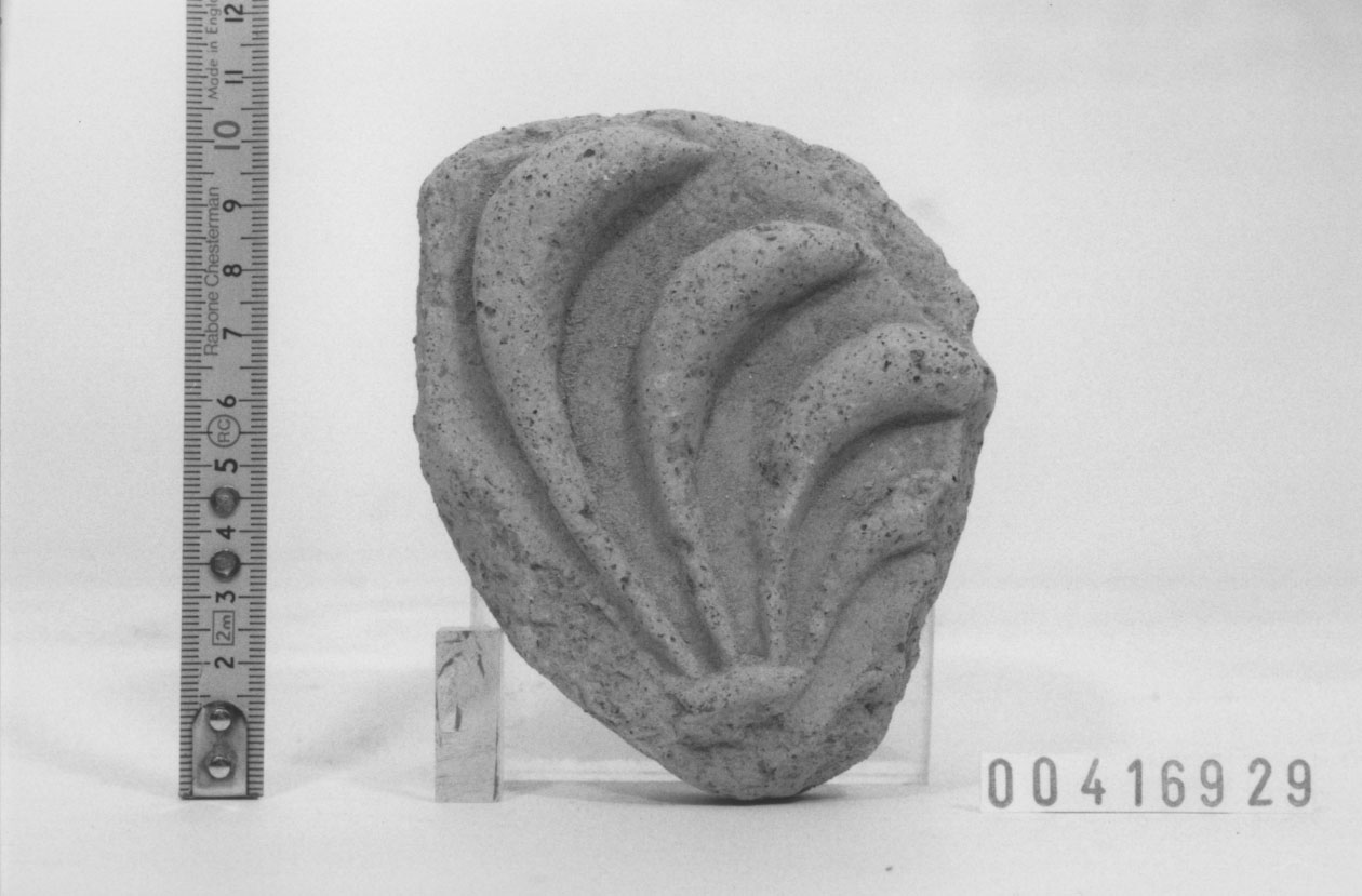 Lastra di rivestimento/ frammento (II a.C, I a.C)