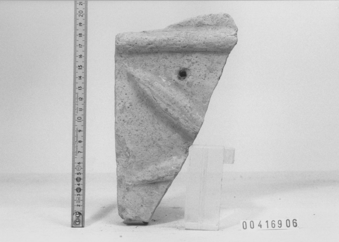 Lastra di rivestimento/ frammento (III a.C, II a.C)