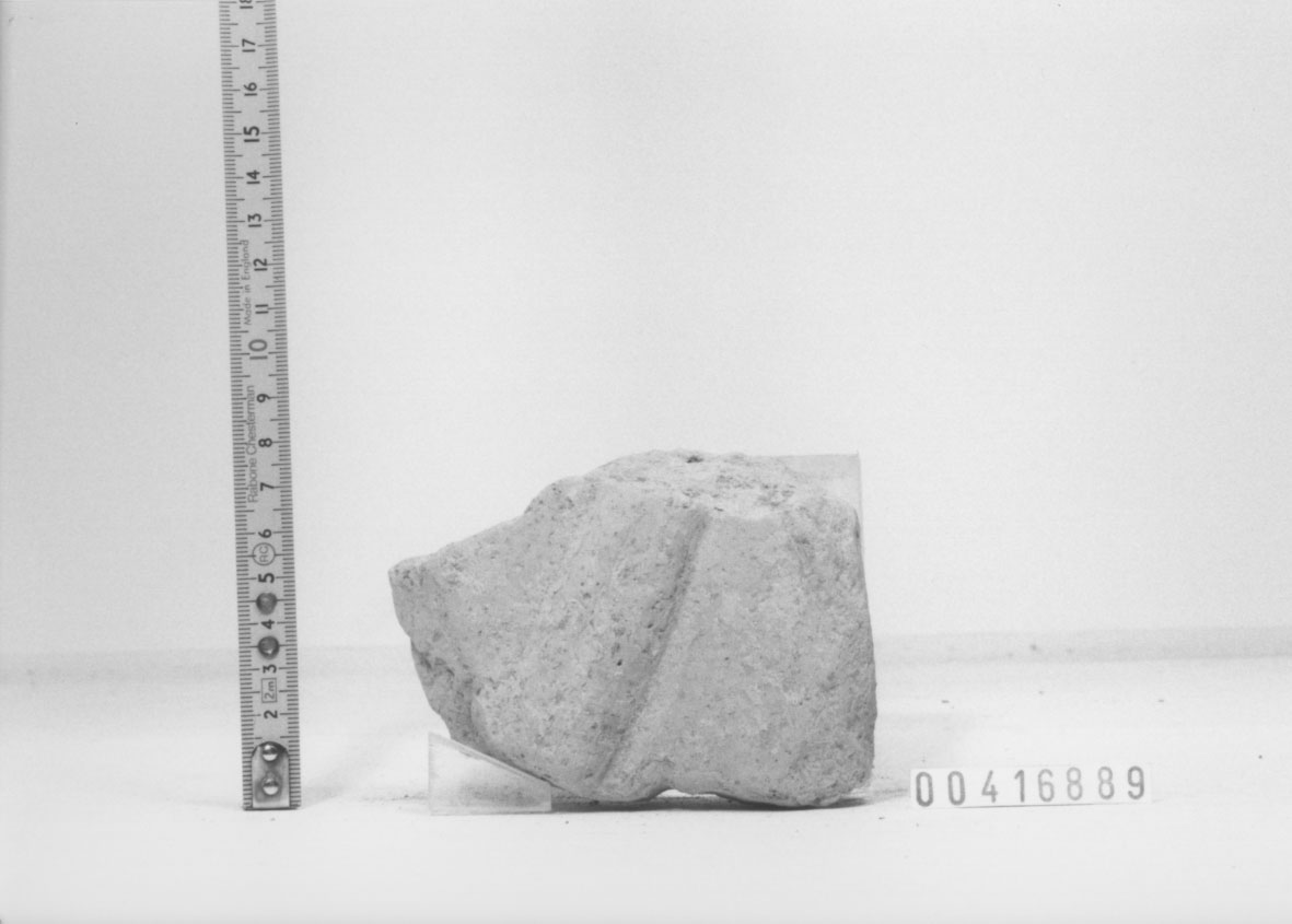 Lastra di rivestimento/ frammento (II a.C, I a.C)