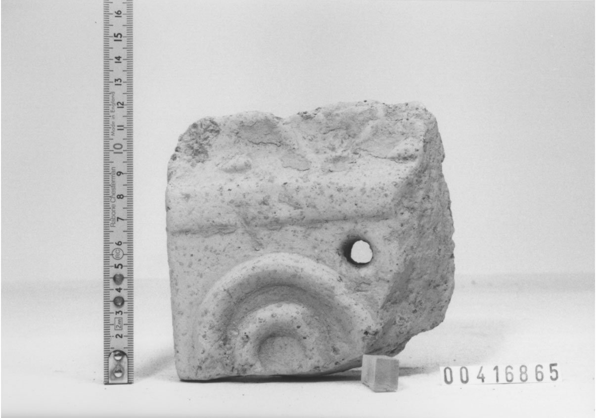 Lastra di rivestimento/ frammento (II a.C, I a.C)