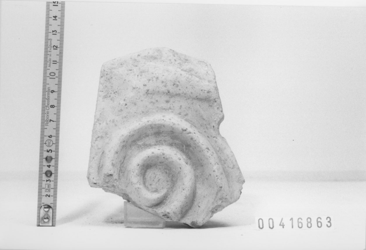 Lastra di rivestimento/ frammento (II a.C, I a.C)