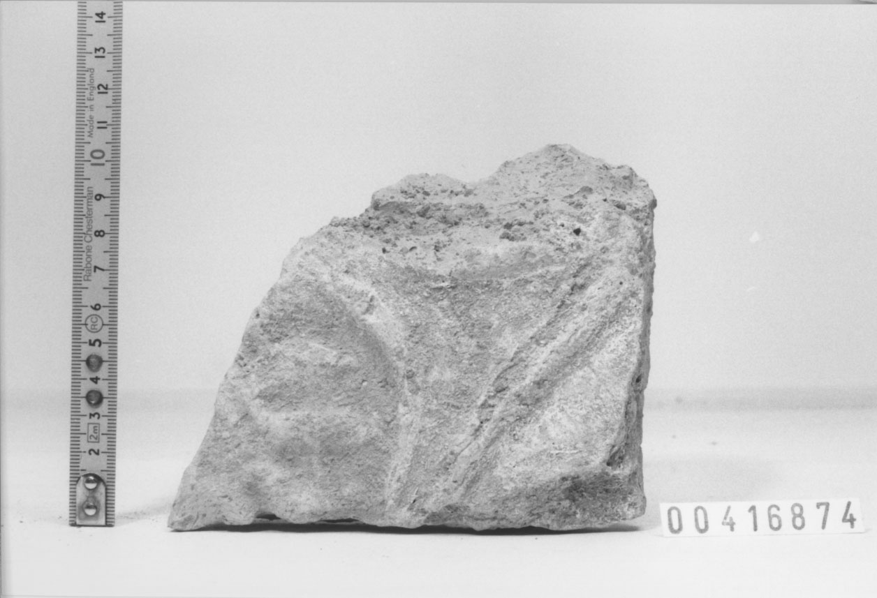 Lastra di rivestimento/ frammento (III a.C, II a.C)