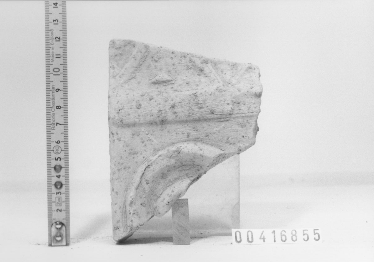 Lastra di rivestimento/ frammento (II a.C, I a.C)