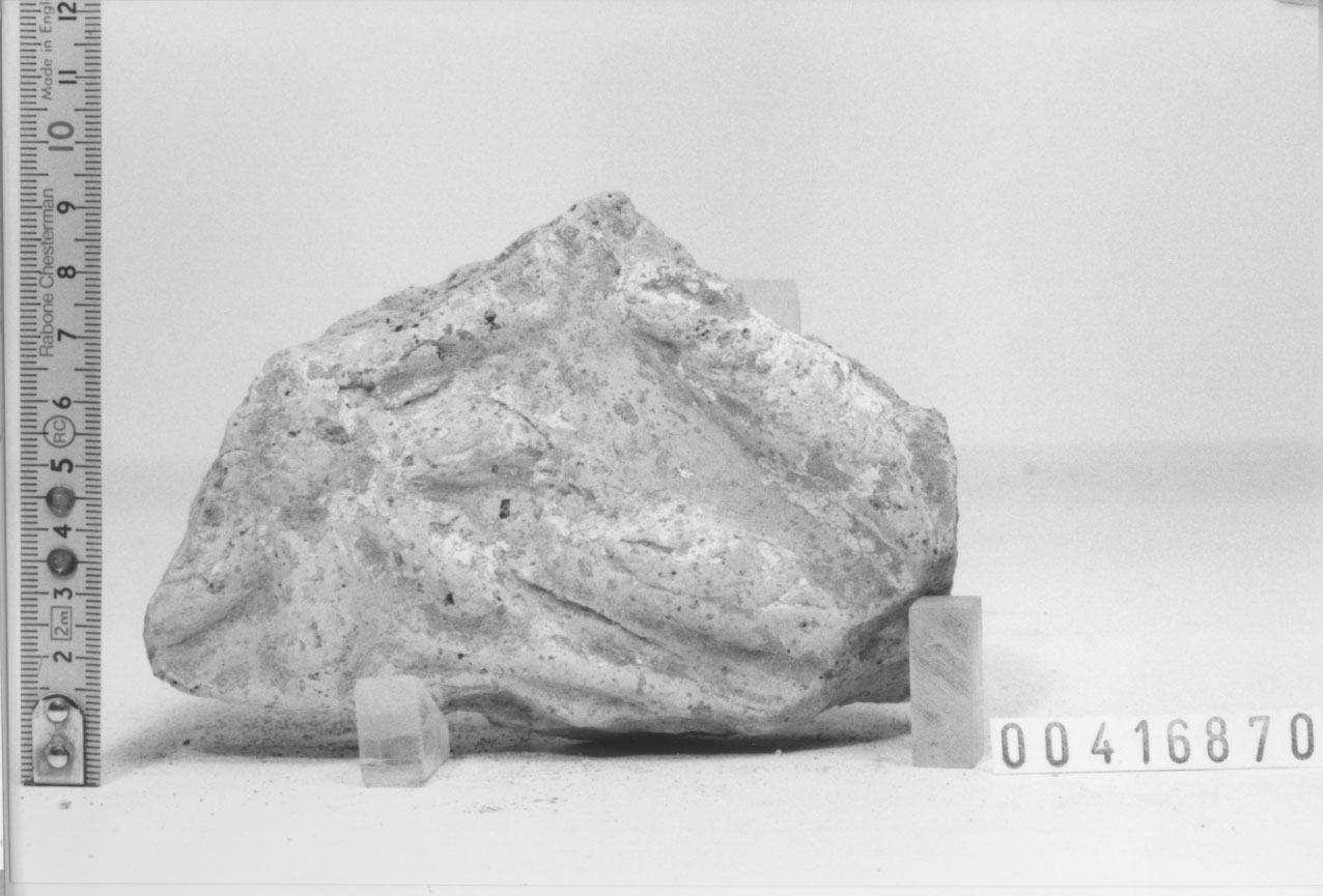 Lastra di rivestimento/ frammento (III a.C, II a.C)