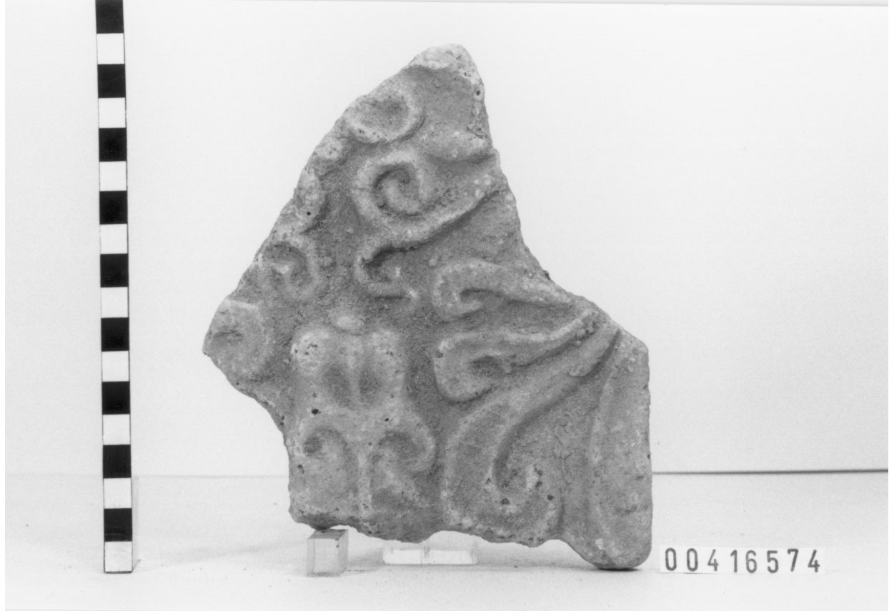 Lastra di rivestimento/ frammento (III a.C, II a.C)