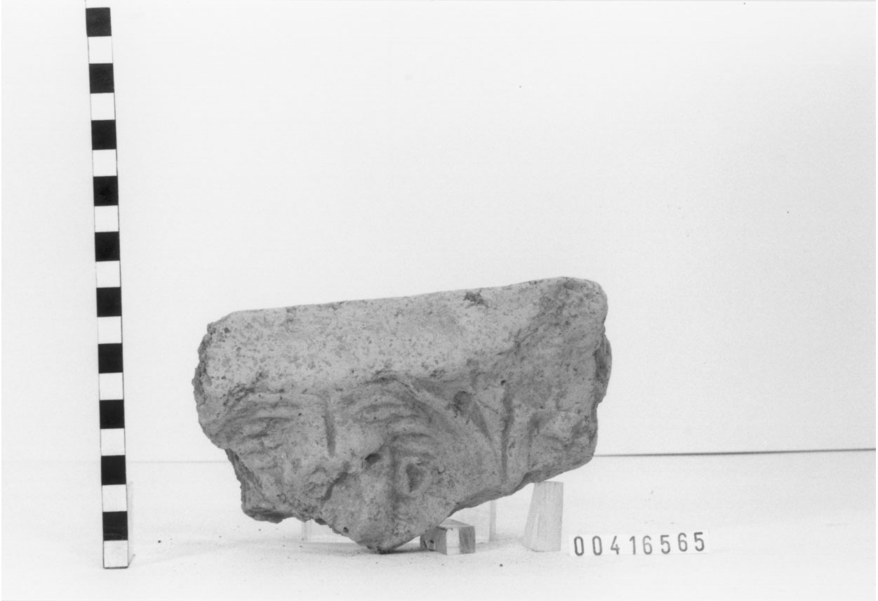 Lastra di rivestimento/ frammento (III a.C, II a.C)