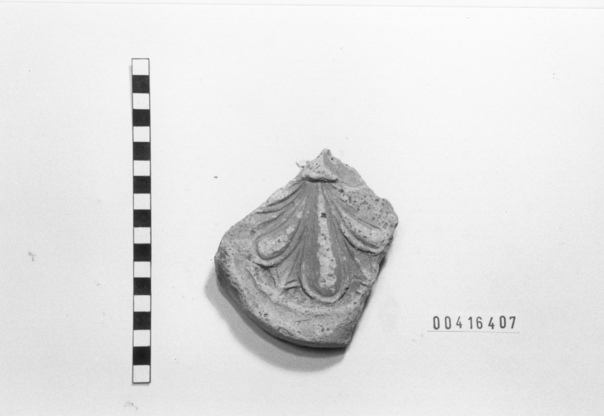 Lastra di rivestimento/ frammento (III a.C, II a.C)