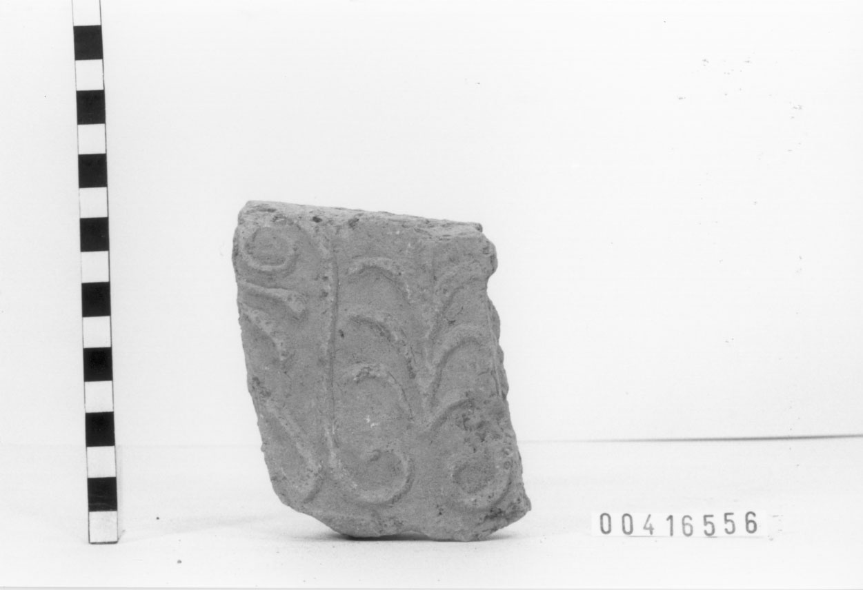 Lastra di rivestimento/ frammento (III a.C, II a.C)