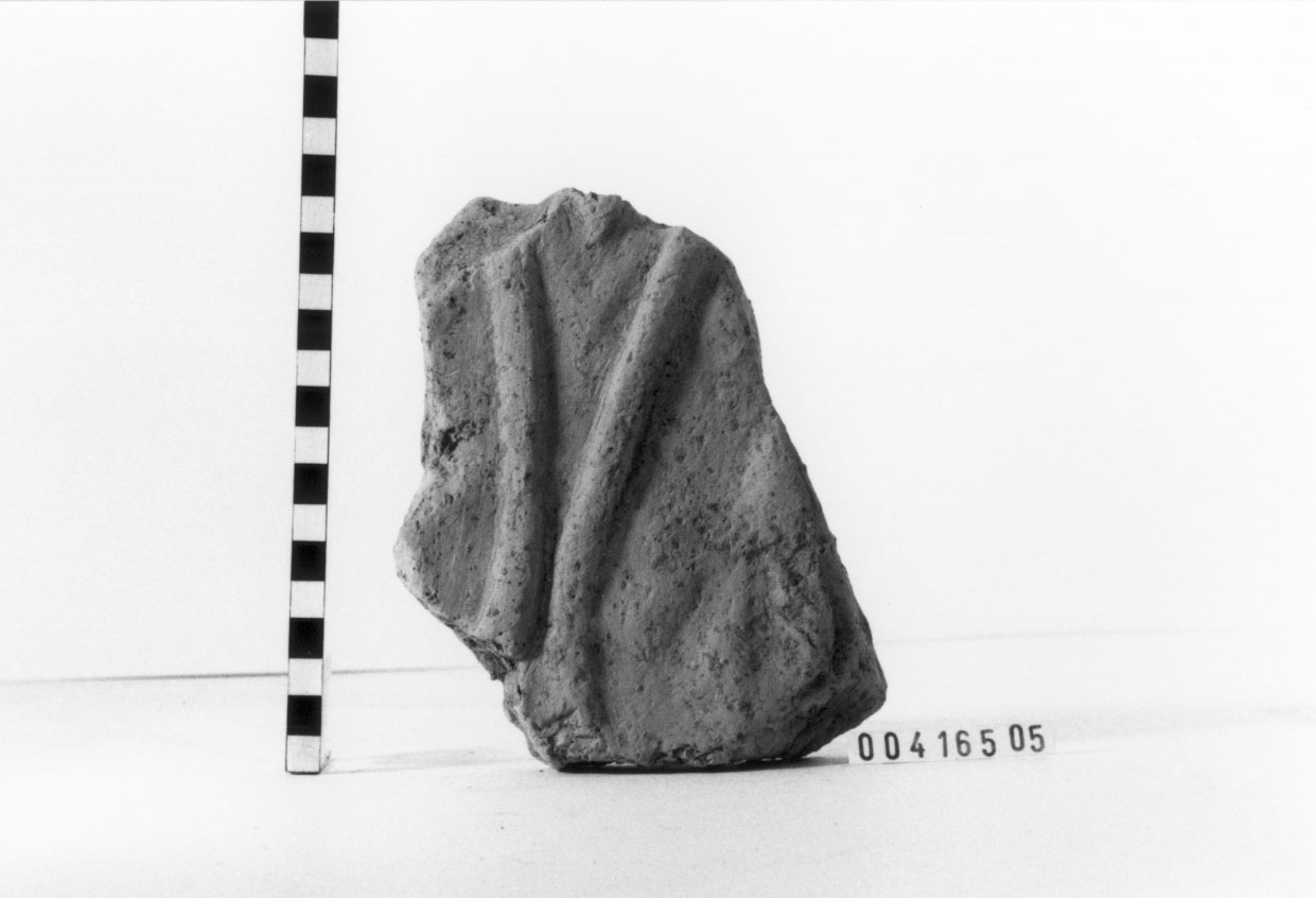 Lastra di rivestimento/ frammento (II a.C, I a.C)