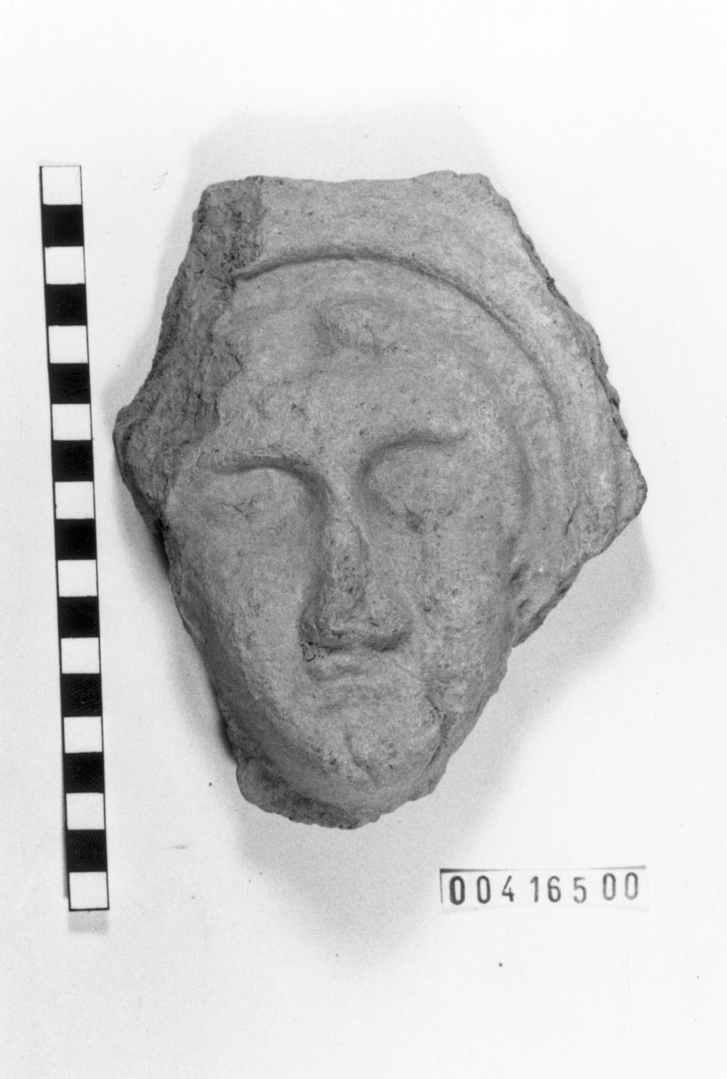 Mitologia greco-romana: Menade (?) (Lastra di rivestimento/ frammento) (III a.C, II a.C)